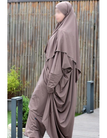 3-teiliges Bade-Abaya von Umm Hafsa – Aschbraun