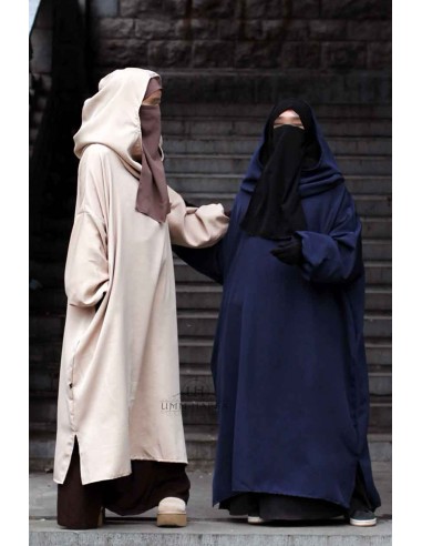 Over Abaya – Hafsa Poncho fra Umm Hafsa – Beige-Sur Abaya Hafsa-Maktaba-Ahloulhadith